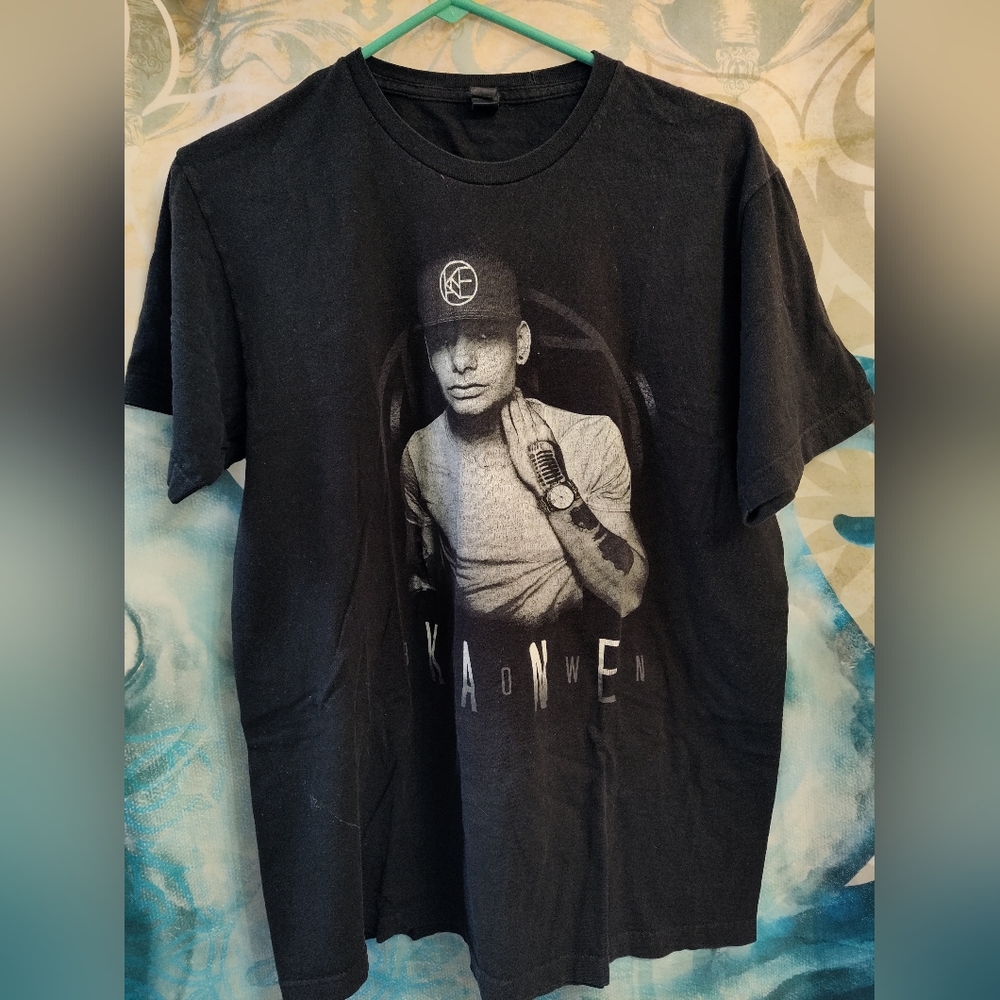 Kane Brown concert tee (L)